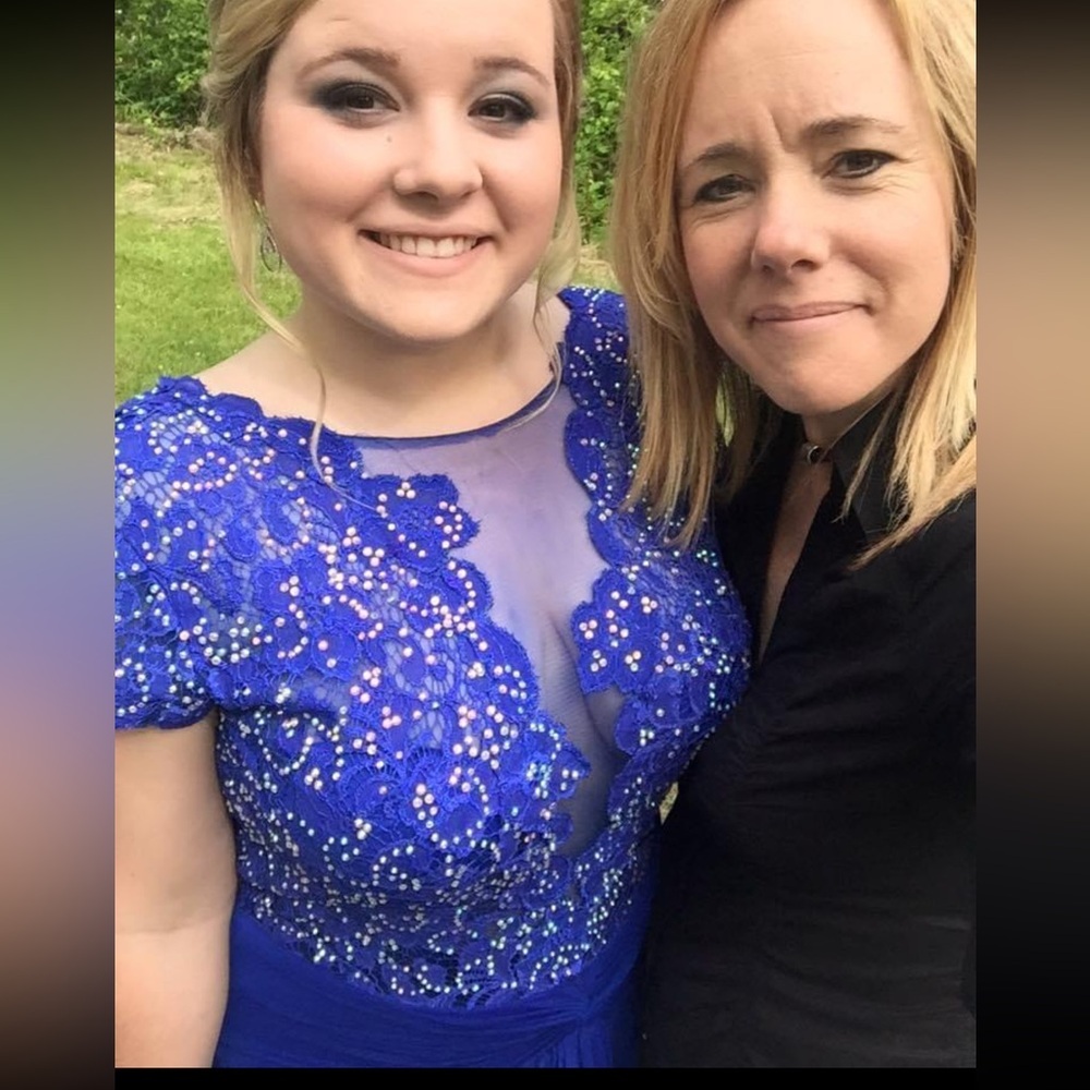 Prom Dress - Picture 2 of 10